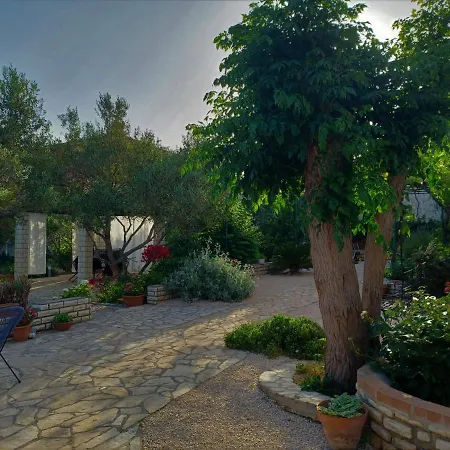 Apartmani Milena Barbat na Rabu Exterior photo