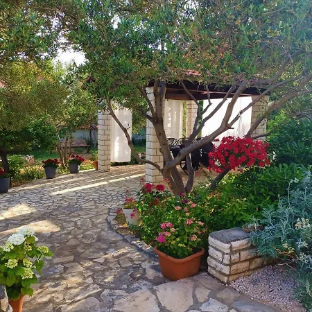 Apartmani Milena Barbat na Rabu Exterior photo