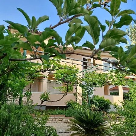 Apartmani Milena Barbat na Rabu Exterior photo